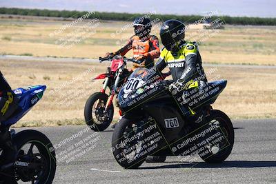 media/Aug-13-2023-CRA (Sun) [[1cfc37a6fb]]/Race 4 400 Superbike/Grid Shots/